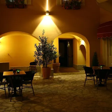 Hotel San Leucio