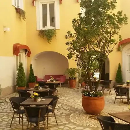 San Leucio Caserta